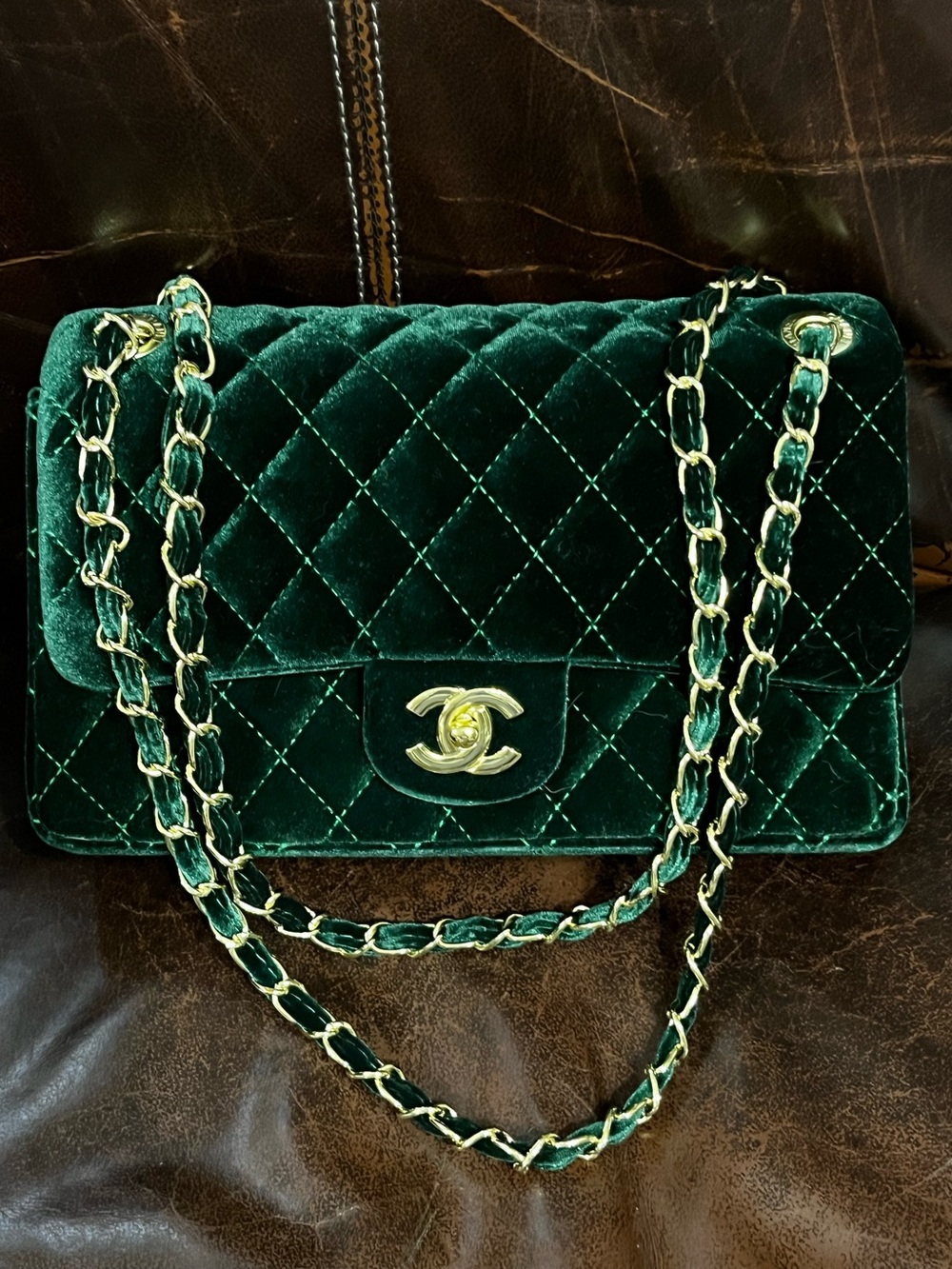 Double C Emerald Green Gold Tone Hardware Quilted Velvet Classic Flap Bag Purse - Picture 5 of 9